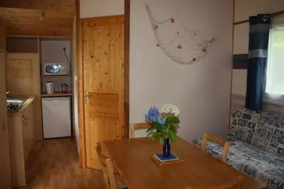 Cuisine ou kitchenette dans l'établissement LE GAHOUN - Chalet