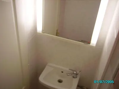 Salle de bains dans l'établissement CHEZ MARTINE Appt climatisé 1 Chambre