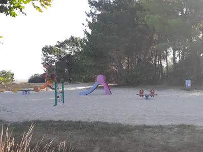 Aire de jeux pour enfants de l'établissement Cordon LMP