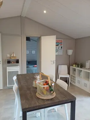 Cuisine ou kitchenette dans l'établissement Chalet la lande