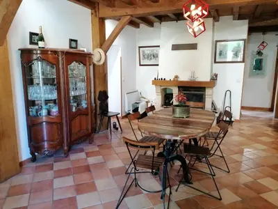 Coin salon dans l'établissement MAISON PRATS