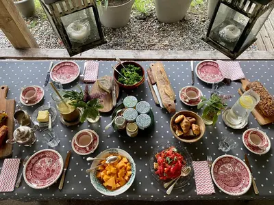 Nourriture dans la maison d'hôtes ou à proximité