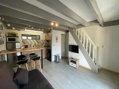 Cuisine ou kitchenette dans l'établissement Villa Patio à 20m de la plage avec terrasse et parking - FR-1-413-159