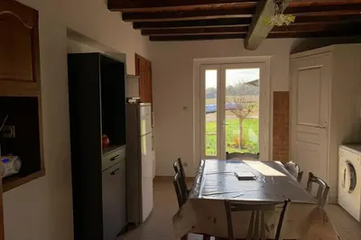 Cuisine ou kitchenette dans l'établissement Gîte au coeur de la ferme