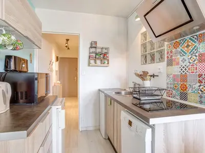 Cuisine ou kitchenette dans l'établissement Apartment La sableyre-6 by Interhome