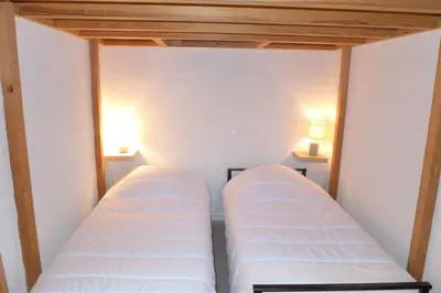 Un ou plusieurs lits dans un hébergement de l'établissement Réf 273 Seignosse Océan, Villa Patio classée 2 étoiles ,à 250m de la plage, avec place de parking et piscine commune , 4 personnes