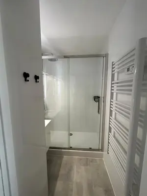 Salle de bains dans l'établissement Appartement cosy avec vue océan à Mimizan 6 personnes