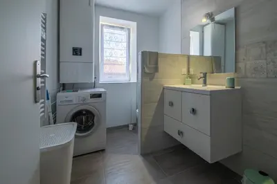 Salle de bains dans l'établissement T2 3 étoiles de charme 40 m2 centre ville Dax
