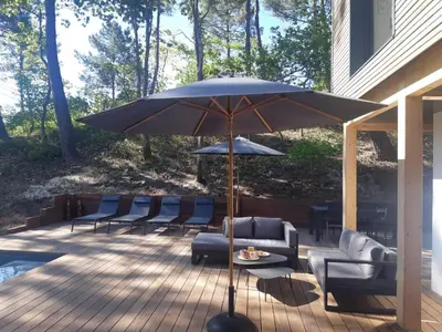 Jardin de l'établissement Agréable Villa Domaine du Golf Piscine CHAUFFEE