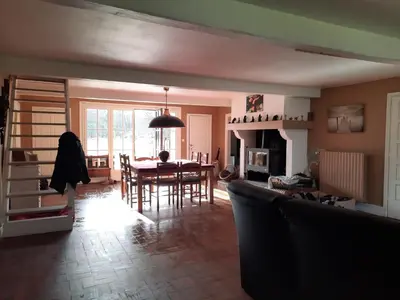 Coin salon dans l'établissement LA GRANDE JAOUGUE