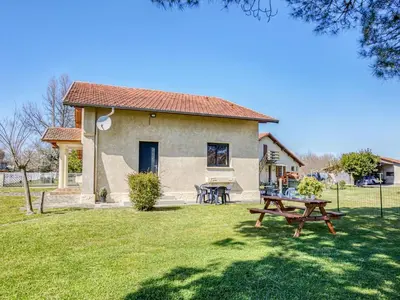 Jardin de l'établissement Holiday Home Peyroutic by Interhome