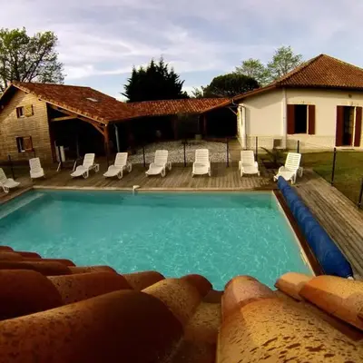 Ensemble de 3 villas avec piscine chauffée