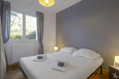 Un ou plusieurs lits dans un hébergement de l'établissement La Maison du Marais - Welkeys