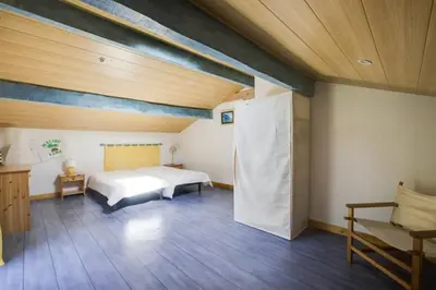 Un ou plusieurs lits dans un hébergement de l'établissement Villa Alaska - climatisée 10 personnes avec piscine chauffée