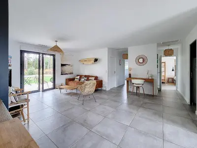 Coin salon dans l'établissement Maison Gemme a Landes