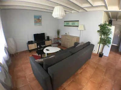 Télévision ou salle de divertissement dans l'établissement Maison T2, 4 étoiles, lac de Christus, climatisé