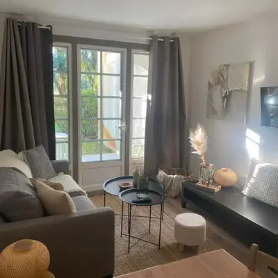 Appartement du Golf Les Bastides piscine et océan