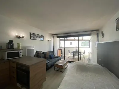 Cuisine ou kitchenette dans l'établissement Appartement T2 avec véranda, sur le port de Capbreton, proche commodités, pouvant accueillir 4 pers. - FR-1-413-177