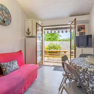 Holiday Home Paradise Océan-13 by Interhome