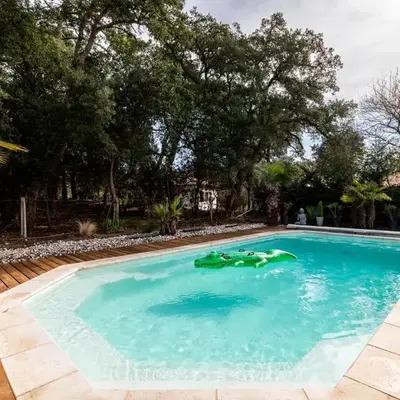 Landaise le lagunak avec piscine chauffée à 900 M de la plage