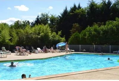 Piscine de l'établissement Mobilehome 3 chambres curistes camping piscine ou située à proximité