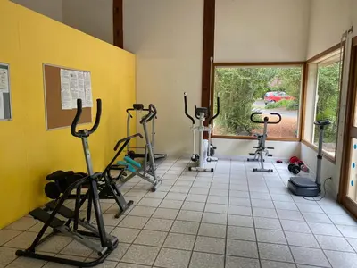 Salle ou équipements de sports de l'établissement Mobilehome 3 chambres curistes camping piscine