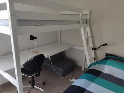 Un ou plusieurs lits dans un hébergement de l'établissement Appartement Moderne Centre-Ville Biscarrosse - Plage à Proximité - 4 Pers - WiFi et Parking Inclus - FR-1-319-443