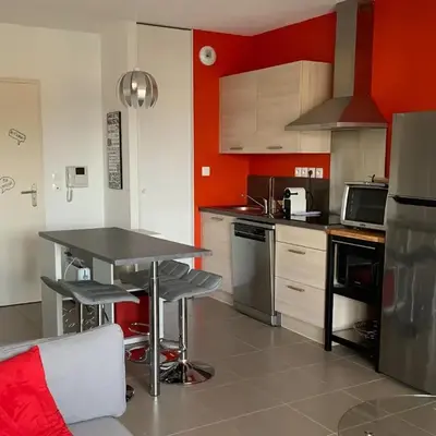 Appartement Moderne Centre-Ville Biscarrosse - Plage à Proximité - 4 Pers - WiFi et Parking Inclus - FR-1-319-443