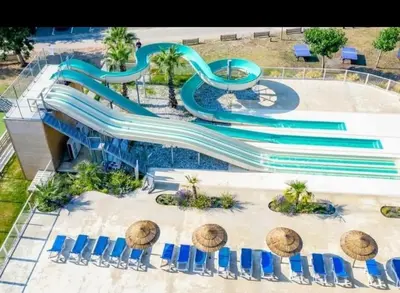 Piscine de l'établissement Mobilhome Contis aux Camping des Dunes ou située à proximité