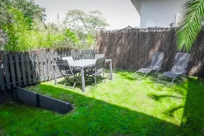 Jardin de l'établissement APPARTEMENTS LOFT OCEAN - Tarnos