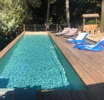Piscine de l'établissement Chambre d’hôtes Pyla sur Mer ou située à proximité