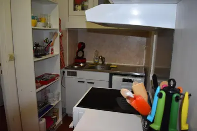 Cuisine ou kitchenette dans l'établissement Cosy 2 Pièces Moulleau Centre à deux pas de la Plage