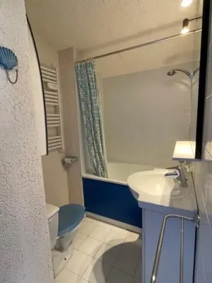 Salle de bains dans l'établissement T2 mezzanine Seignosse Océan plein coeur du Penon