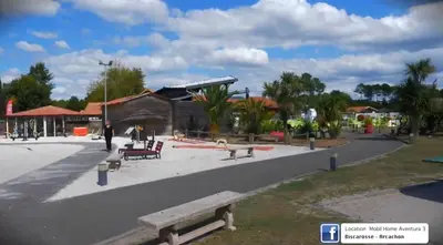 Aire de jeux pour enfants de l'établissement Évasion Lodge