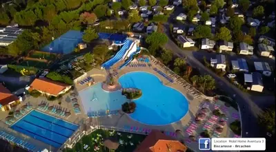 Piscine de l'établissement Évasion Lodge ou située à proximité