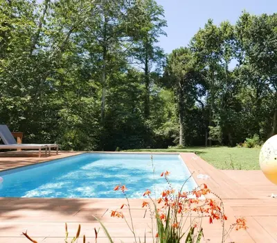 Piscine de l'établissement La Maison Boisée - Welkeys ou située à proximité