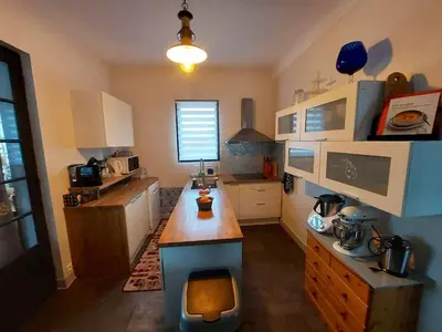Cuisine ou kitchenette dans l'établissement Villa élégante à Biscarrosse avec piscine privée