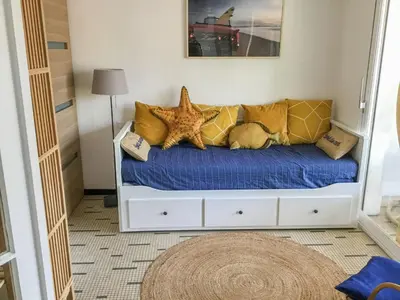 Un ou plusieurs lits dans un hébergement de l'établissement Apartment Marines-3 by Interhome