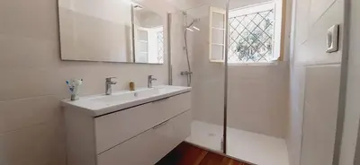 Salle de bains dans l'établissement La maison de Maritxu - Entre plage et foret - Landes - Pays Basque