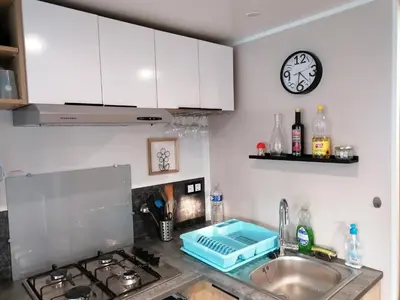 Cuisine ou kitchenette dans l'établissement Les Pins del Sol - camping la réserve