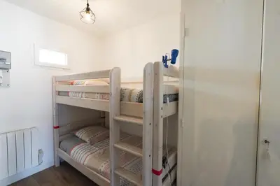 Un ou plusieurs lits dans un hébergement de l'établissement Studio entièrement rénové à deux pas des plages