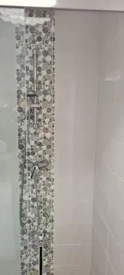 Salle de bains dans l'établissement VILLA LES COQUELICOTS