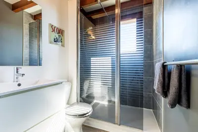 Salle de bains dans l'établissement DUPLEX DESIGN TERRASSE - Parking