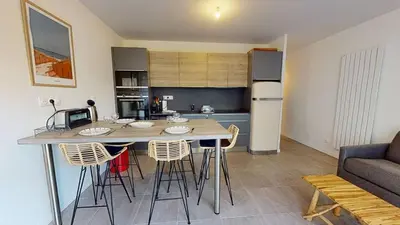 Cuisine ou kitchenette dans l'établissement TERRASSES SAINT GEORGES - Un emplacement exceptionnel au centre-ville et au calme à quelques pas du lac marin