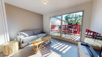 Balcon ou terrasse dans l'établissement Haut Saint Georges - Un emplacement exceptionnel au centre-ville et au calme à quelques pas du lac marin