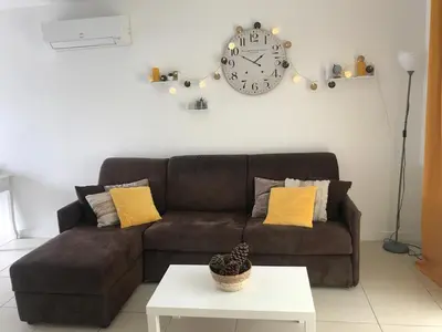 Coin salon dans l'établissement A 1km de la plage - Le Pin -
