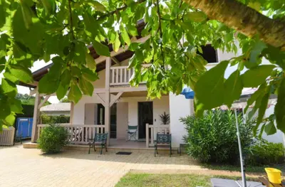 Jardin de l'établissement Villa avec piscine et jardin, Gujan-Mestras
