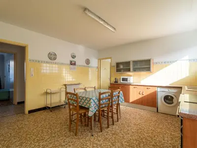 Cuisine ou kitchenette dans l'établissement Maison 2* à 150m de l’océan, 6 pers, terrasse, jardin, proche activités - FR-1-50-93