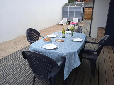 Boissons dans l'établissement Maison neuve proche océan à Mimizan, 4 pers, clim, WIFI, jardinet, pistes cyclables, ménage inclus - FR-1-50-91