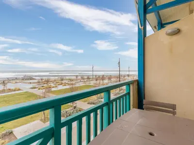 Balcon ou terrasse dans l'établissement Duplex à Mimizan Plage pour 7 pers, parking, face océan, classé 3 étoiles - FR-1-50-92